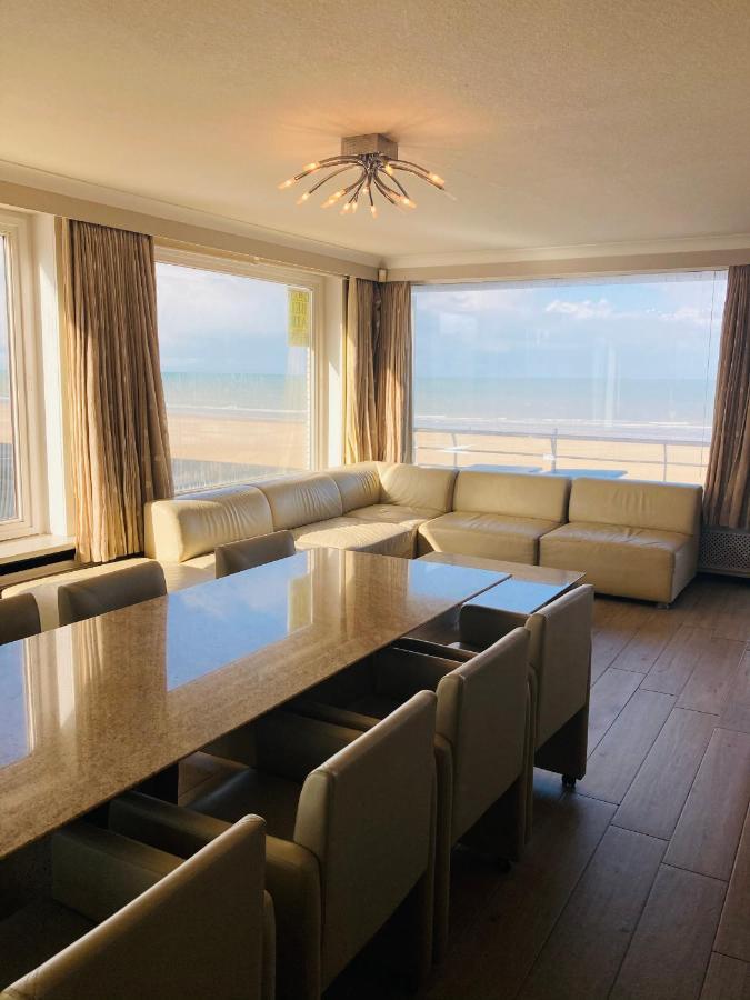 Very Spacious Family Apartment With Seaview T16 Οστένδη Εξωτερικό φωτογραφία